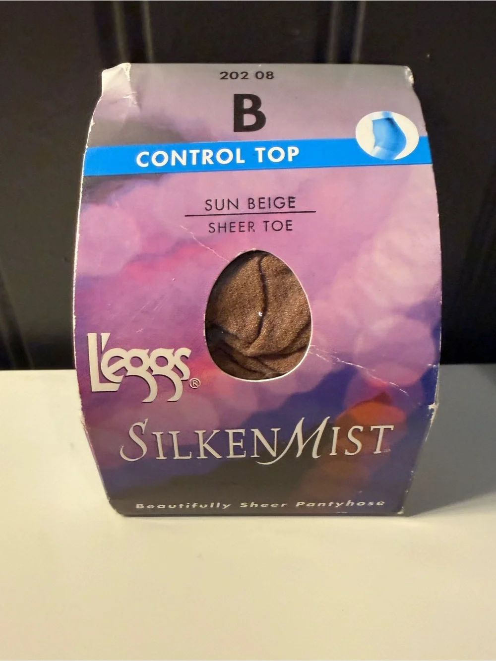 L'eggs SilkenMist & Sheer Comfort Control Top Pantyhose - Sun Beige & Suntan
